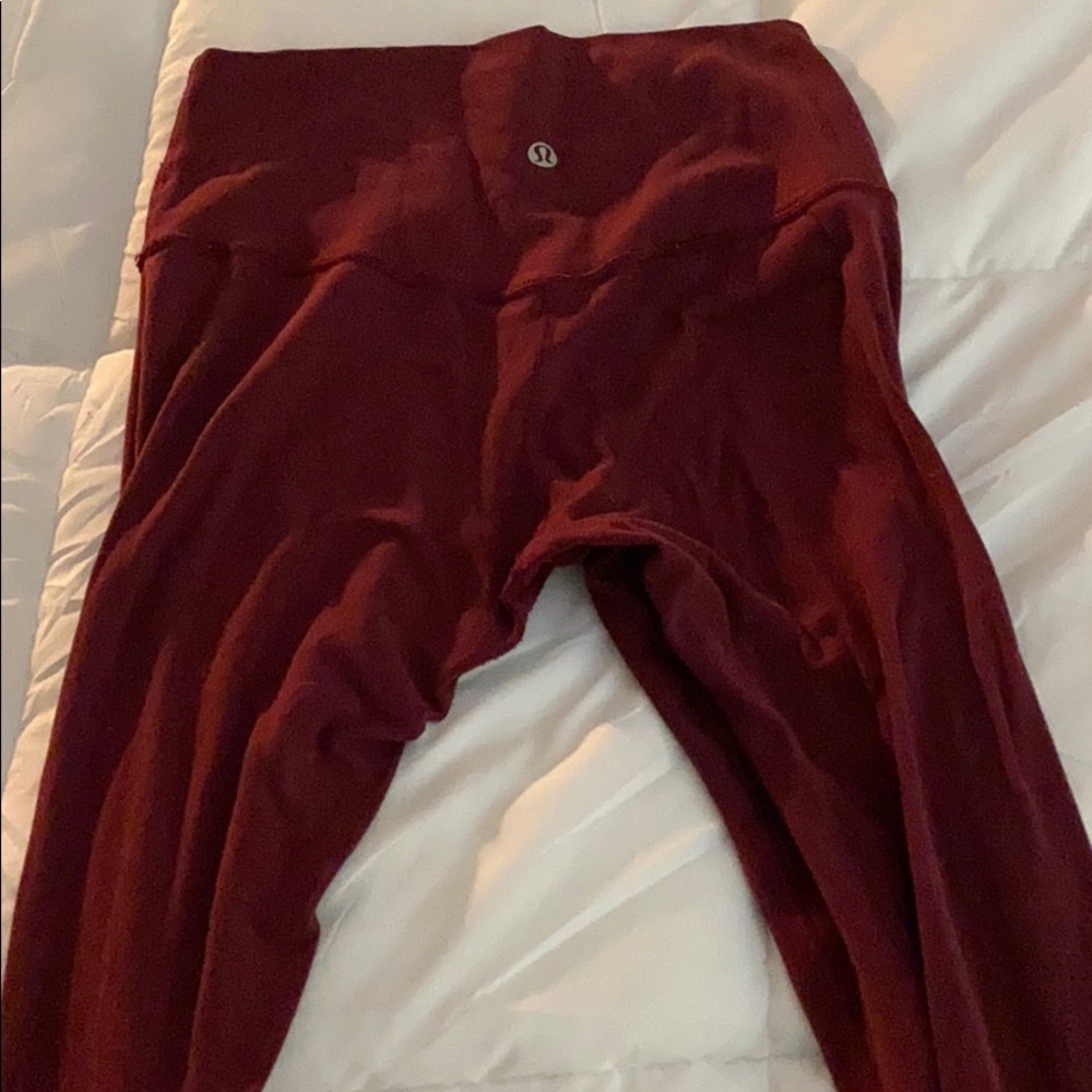 EUC lululemon align 6 maroon 25 inch pant
